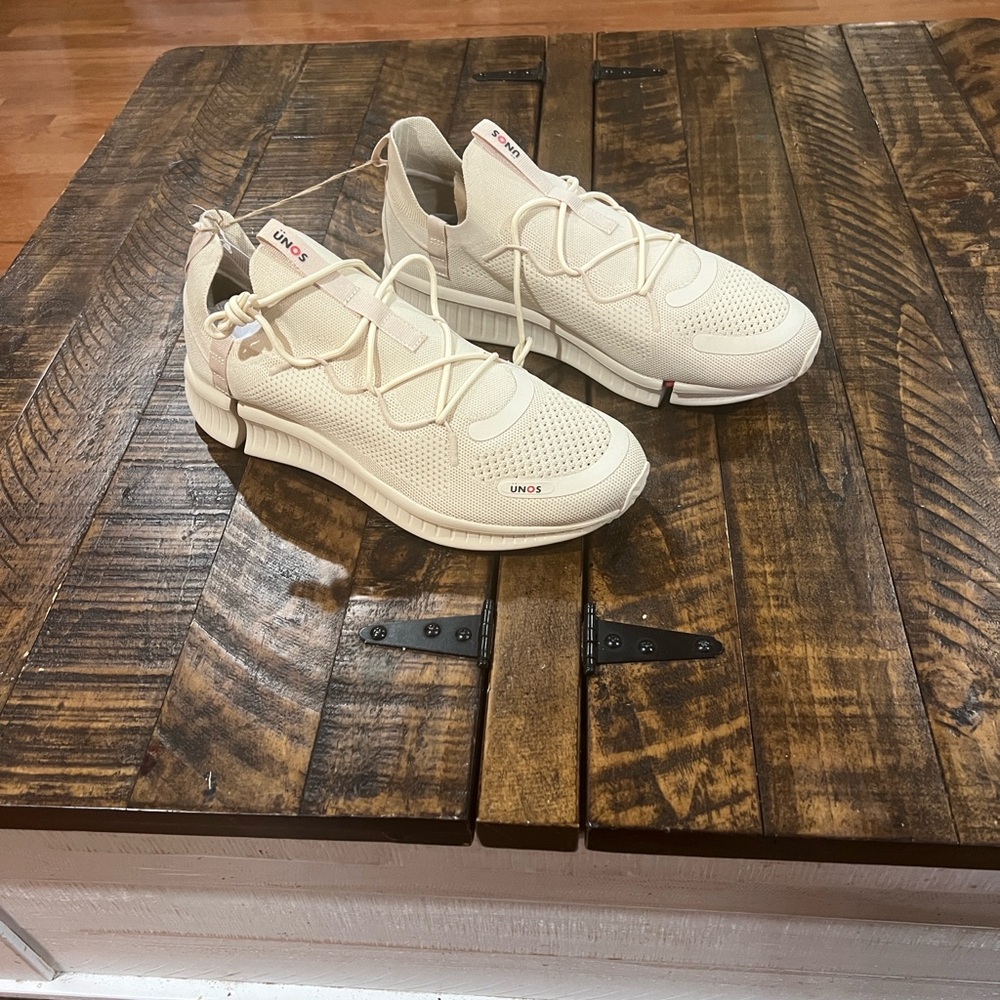 UNOS by SZ unisex beige Knit Sneakers comfort